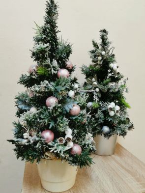 świąteczna dekoracja - choinki