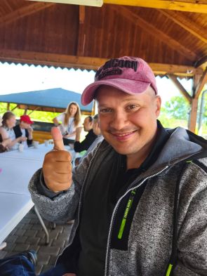 mieszkaniec podczas wycieczki